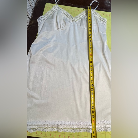 VINTAGE 70s lace nylon dress slip full long maxi white‎ lingerie layer nightgown - Picture 12 of 13